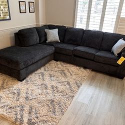 Gray Color Sectional Sofa With Chaise 🔥 Brand New 
