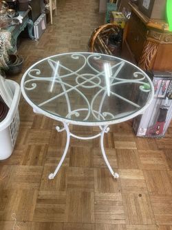 Vintage iron garden patio table plant stand 23 by 22