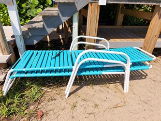 Lounge chairs Commercial grade