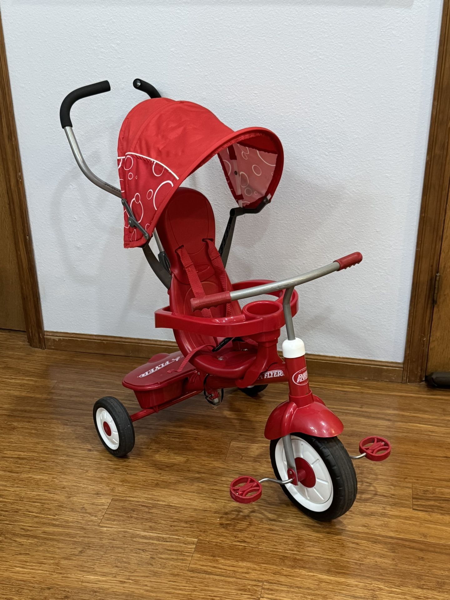 Radio Flyer 4 in 1 Stroll ’N Trike- Tricycle