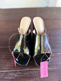 Wild Diva Lounge Black Patent Leather Wedges Size 9