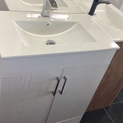 30” White Grain Bathroom Vanity With white Porcelain Top Ready For Pickup Today
