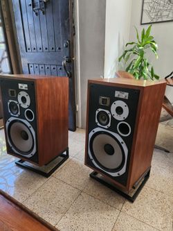 PIONEER HPM 200 WATTS