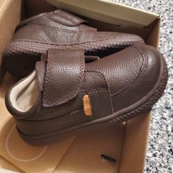 Livie And Luca Leather Shoes Size 9