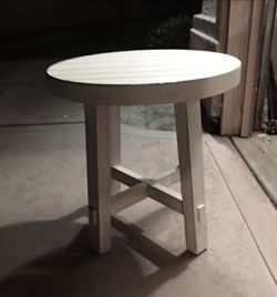 Modern Farmhouse Round Wooden Accent Table