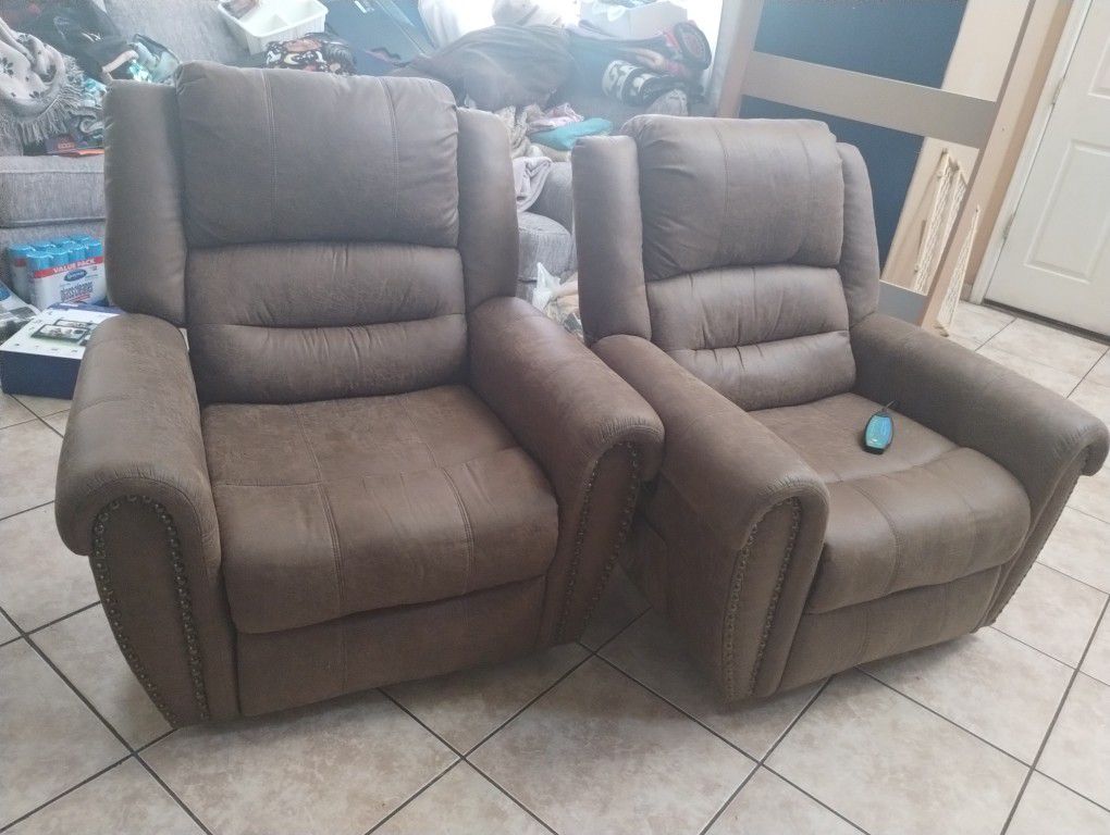 Recliners 