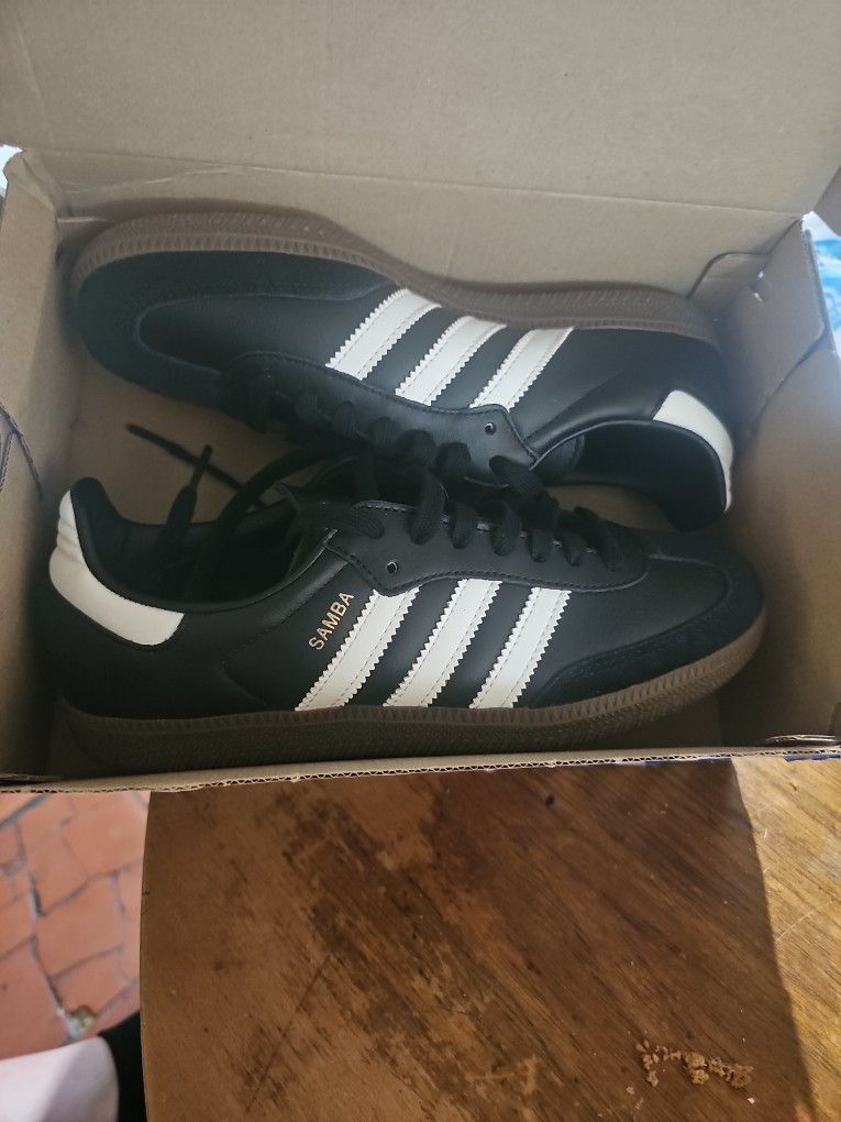 Kis Adidas Shoe's 