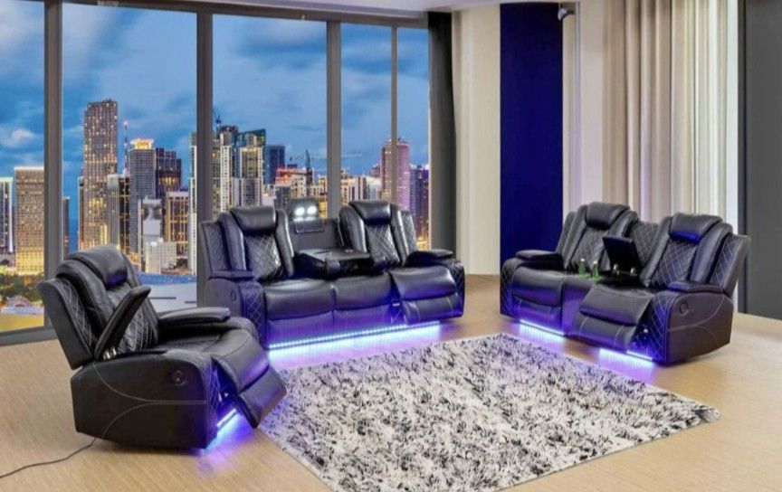 Recliner Set With Phone Charger And Drop Table Automatic 