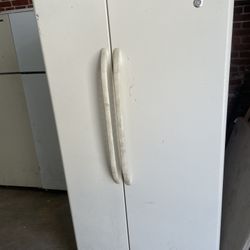 Refrigerators & Stoves