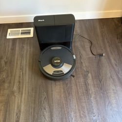Shark Matrix 2 In 1 Robot Vacuum And Mop