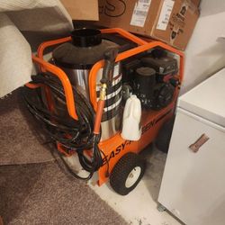 Commercial pressure washer