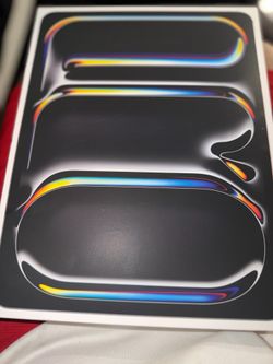 iPad Pro 1TB WiFi and Cellular 13 inch