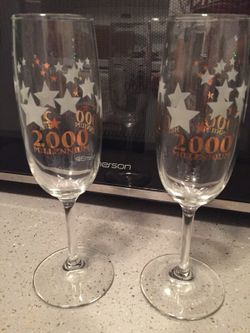 2000 memories Champagne glasses