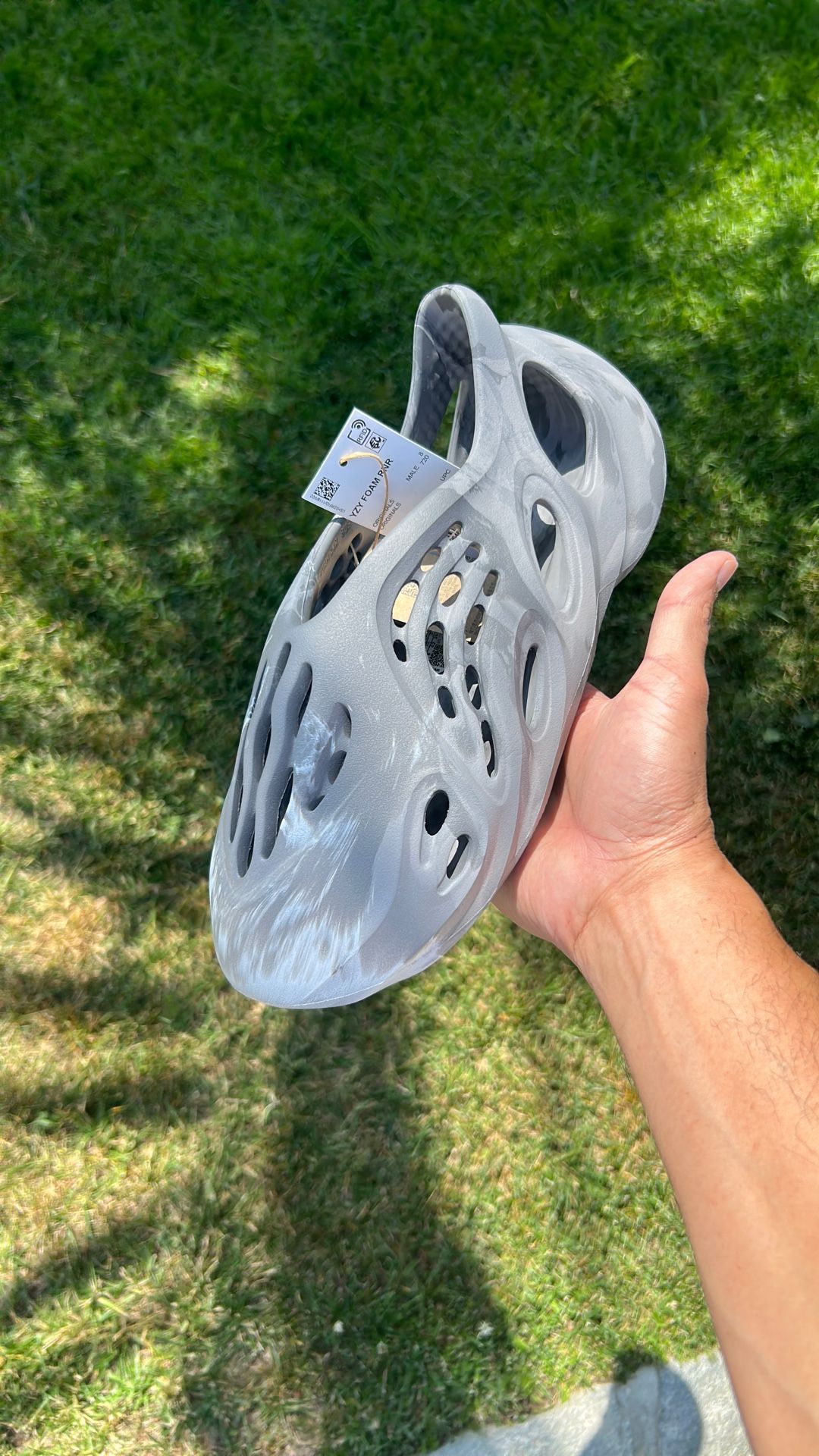 Yeezy Foam RNR β MX Granite β