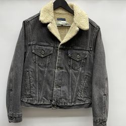 Levi’s X Off White Size-Small