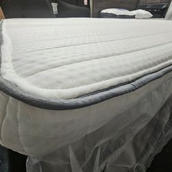 Memory foam mattress NEW