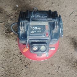 150 PSI 6 GALLON Porter-Cable Air Compressor