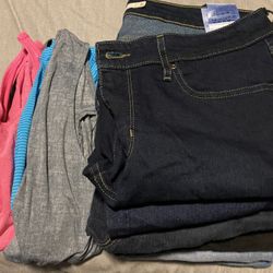 Woman’s Large Clothes Bundle New Levi’s Jeans, Shorts, Work Out Tanks