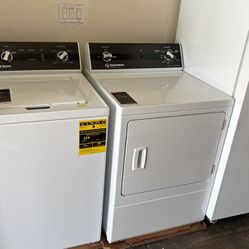 NEW SPEED QUEEN TOP LOAD WASHER AND GAS DRYER SET 