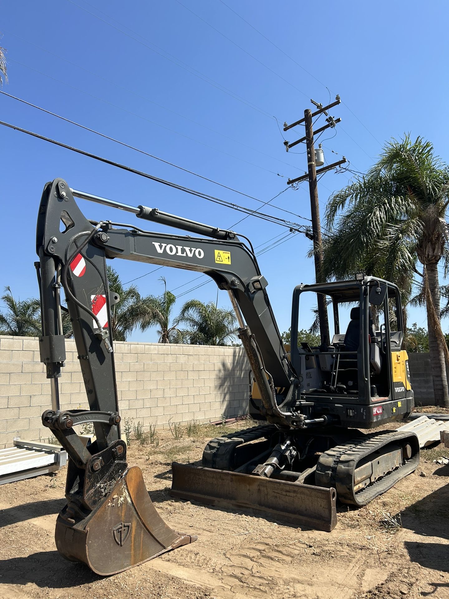 2017 Volvo Excavator Ec60e