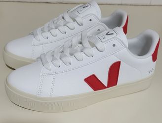 Veja Leather campo sneakers white/red Mens size 7 / Equals to women's Size 9 / NEW
