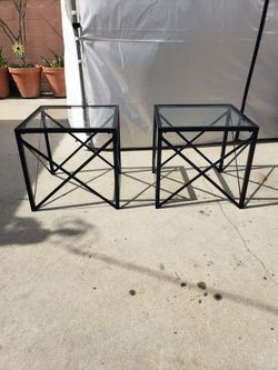 Side End Tables In Excellent Condition 