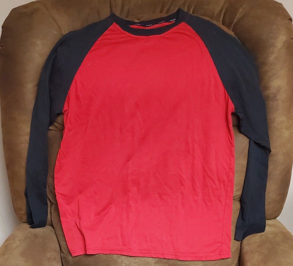 Levi's T-Shirt Adult Medium Red Black Casual Stretch Long Sleeve