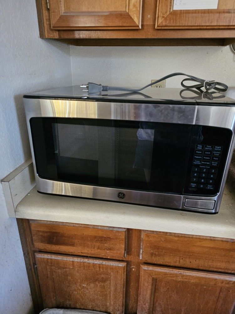 Countertop Microwave GE Brand