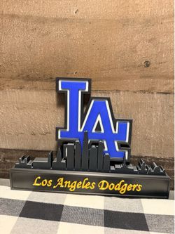 LA dodgers sign
