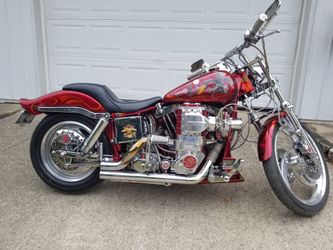 Harley Davidson Motorcycle Must see - Rare Custom