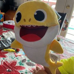 Baby Shark Puppet That Sings Baby Shark Song