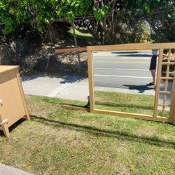 Free Dresser With Mirror Attachment