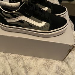 Vans Size 2 Grade School