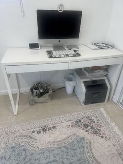 Computer desk
