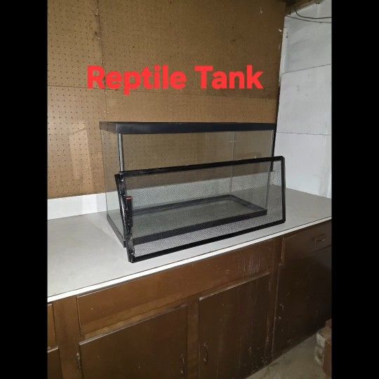 ππ¦ REPTILE TANK + LID ($20)