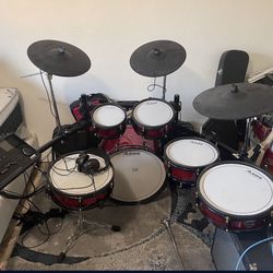 Alesis Strike Pro Kit Eleven-Piece Professional Electronic Drum Kit Mesh Heads