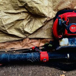CRAFTSMAN BP510 Gas Backpack Leaf Blower. 