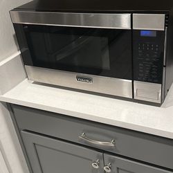Viking Microwave 