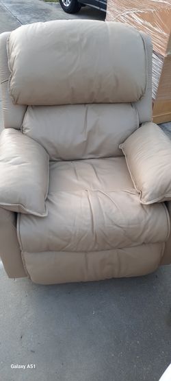 Nice Leather Recliner Chair. Tan Beige. Clean