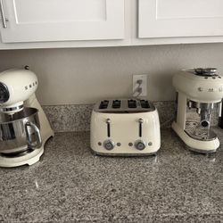 Toster Coffee Maker And Mixer