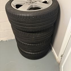 Mercedes Benz rims w/ tires