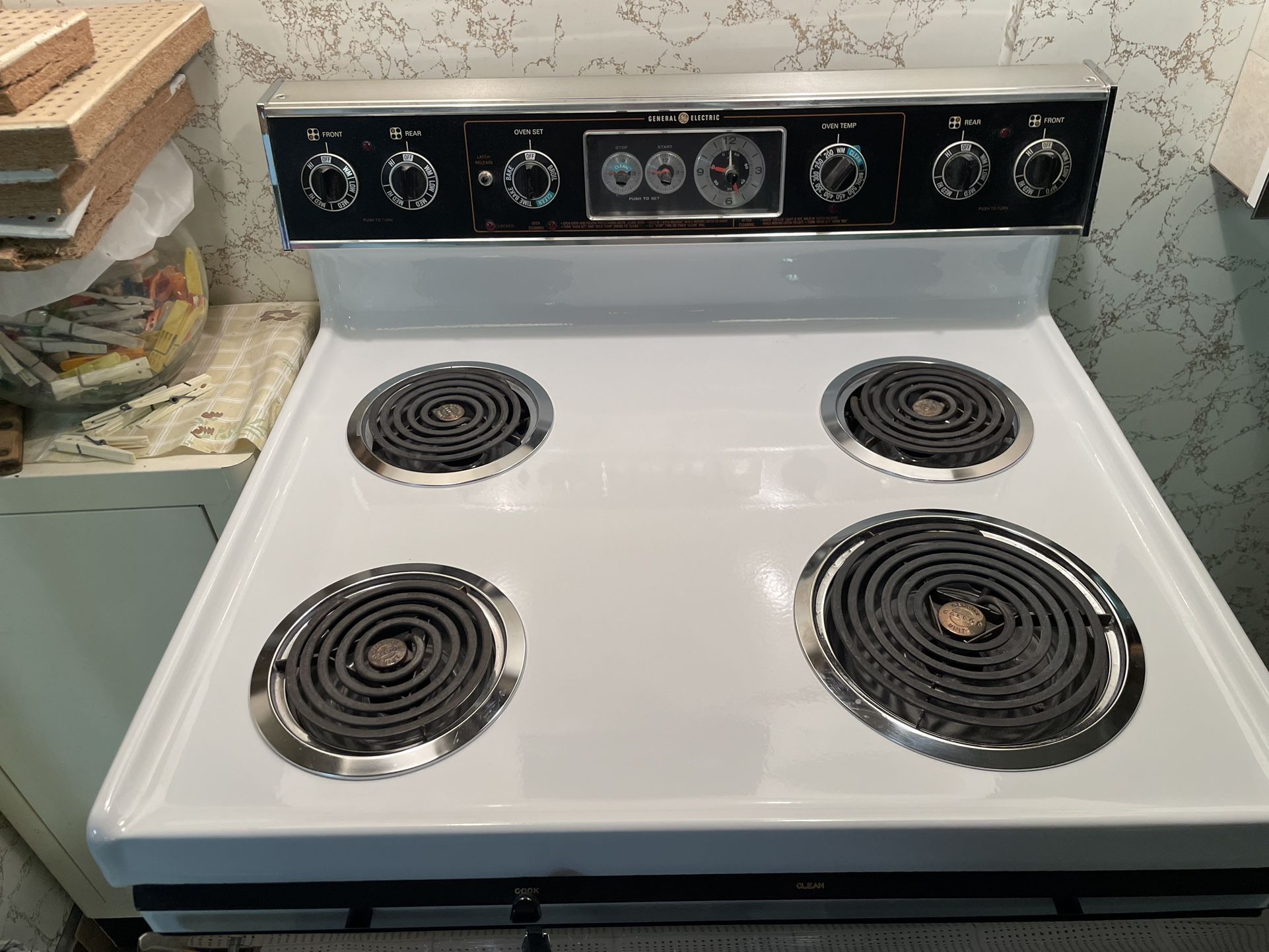 General Electric ,Self Cleaning Oven
