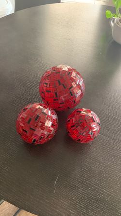 Red Mosaic Decorative Balls Set of 3