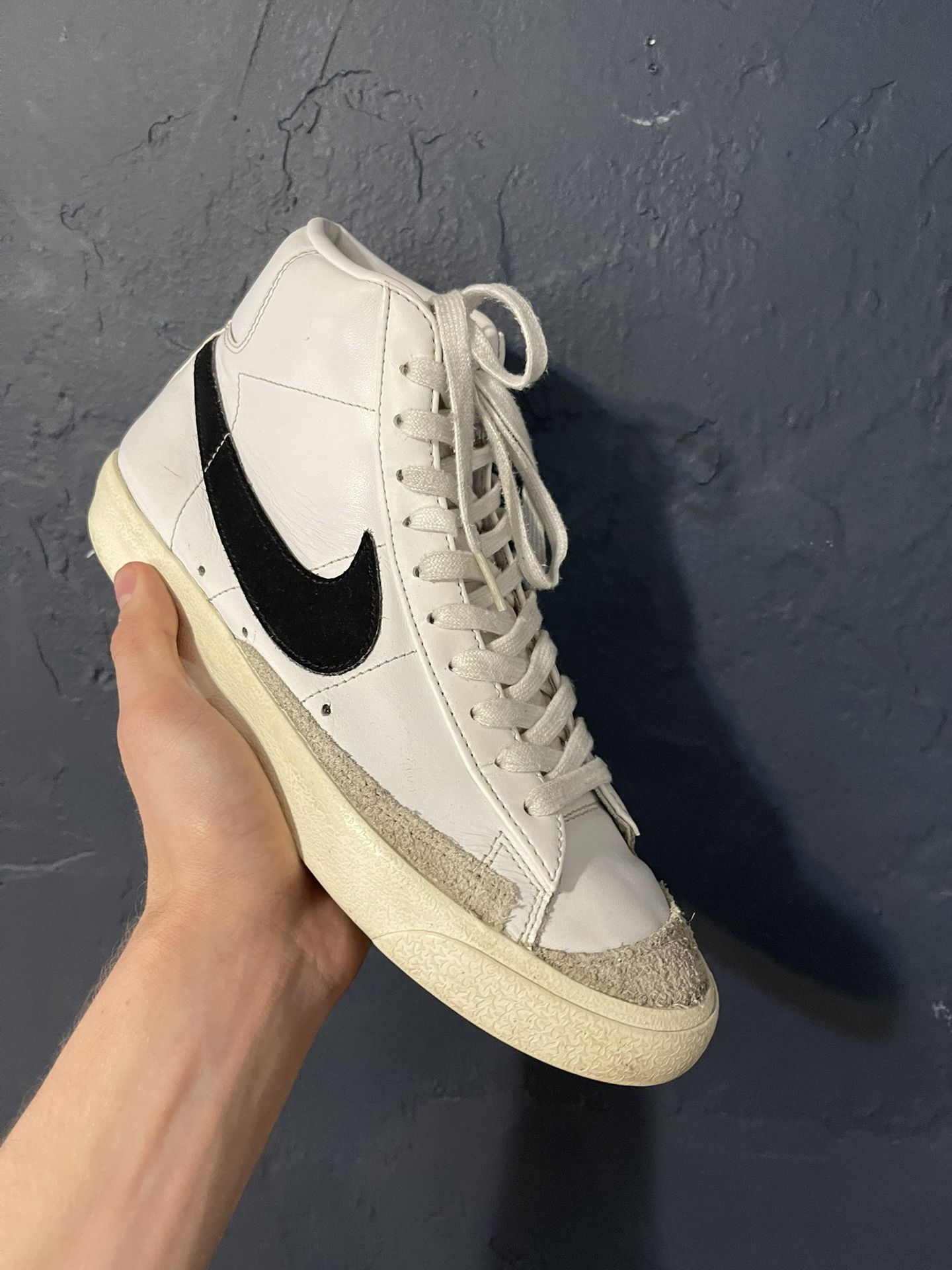 Nike Blazer Size 9.5