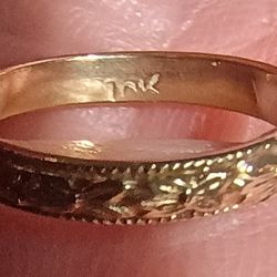 10 k Yellow Gold... Tiny Baby Ring ...W/Butterflies, .60 gm