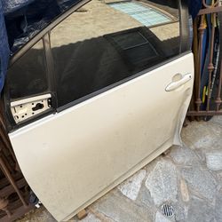 2017 Toyota Prius Touring 3 Driver Side Door 