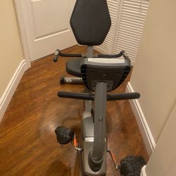 Recumbent Exercise   Bike NEW