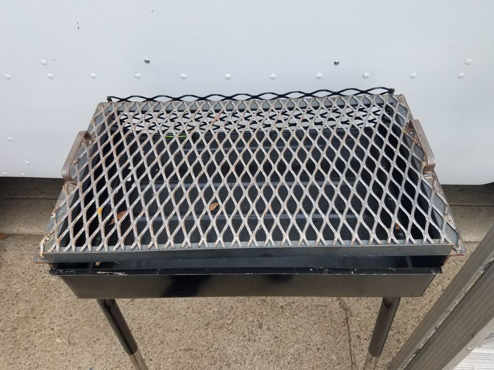 Tailgate grills, cart