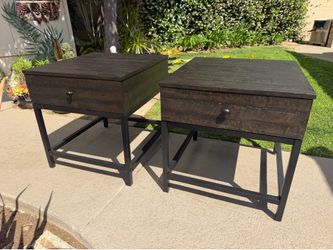 Rustic Wood Side Tables / Nightstands – Great Condition (S