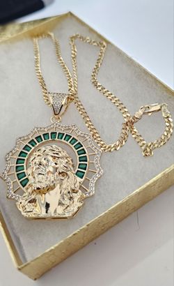I Deliver 14k gold filled Chain and Pendant